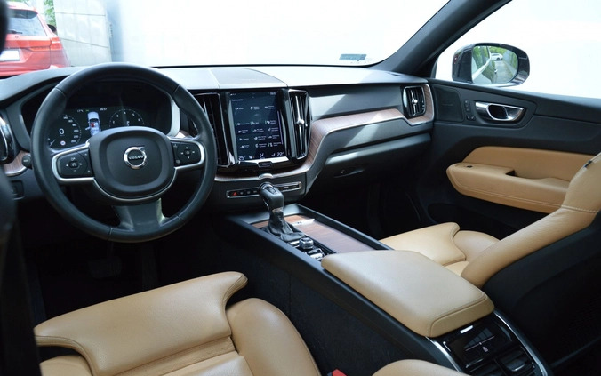 Volvo XC 60 cena 164444 przebieg: 51589, rok produkcji 2019 z Poznań małe 497